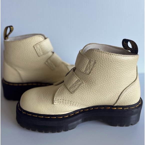 Dr Marten’s Devin Heart Boots - ButterCream - Woman’s 9 - Picture 2 of 9